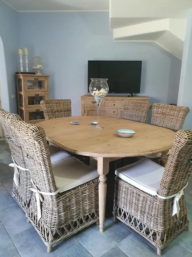 Holiday home Villino Del Pepe Rosa Villa Villasimius